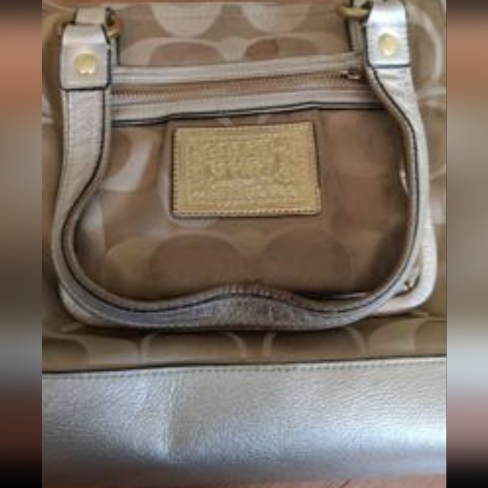Coach Bag - Picture 2 of 5